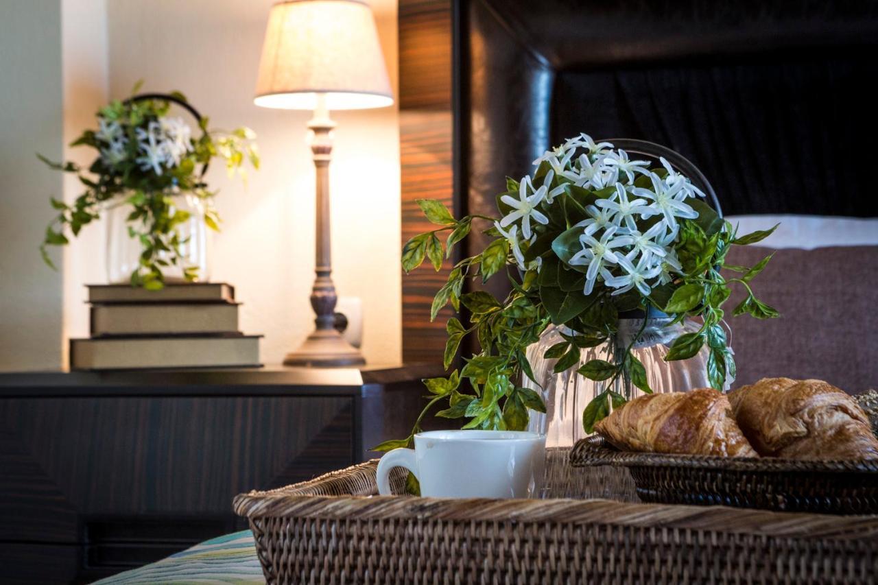 Stigmes Villas & Suites ネア・スキオニ エクステリア 写真