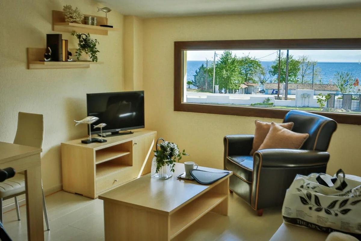 Stigmes Villas & Suites ネア・スキオニ エクステリア 写真