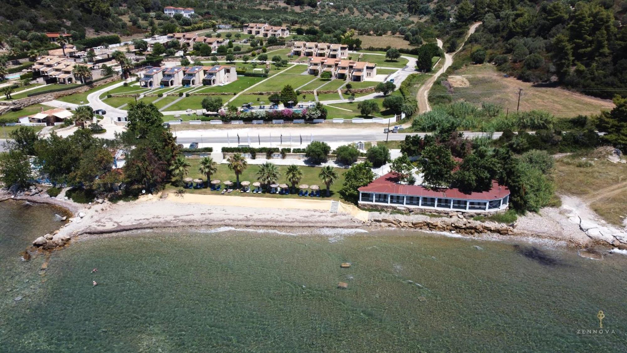 Stigmes Villas & Suites ネア・スキオニ エクステリア 写真