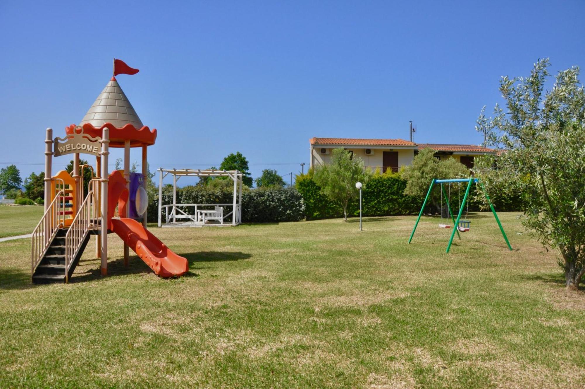 Stigmes Villas & Suites ネア・スキオニ エクステリア 写真